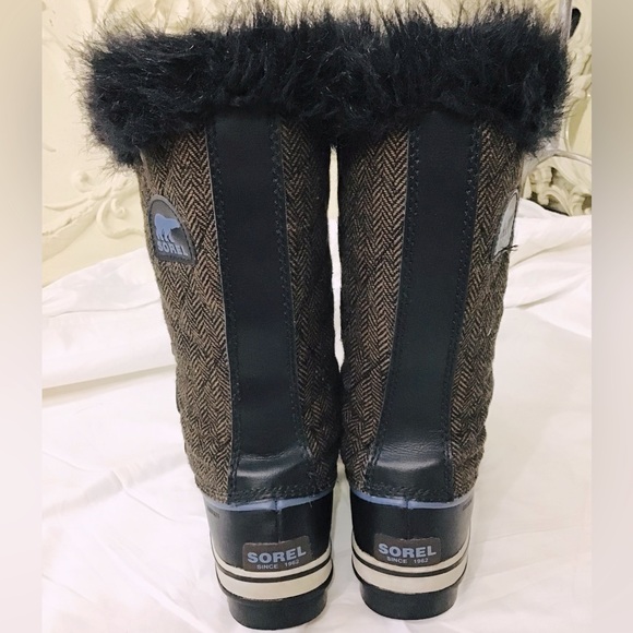 Sorel Tofino Brown Herringbone Snow Boots - Picture 8 of 11